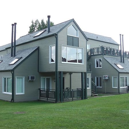Holiday Villa Resorts At Mont Ste Anne Beaupré Buitenkant foto